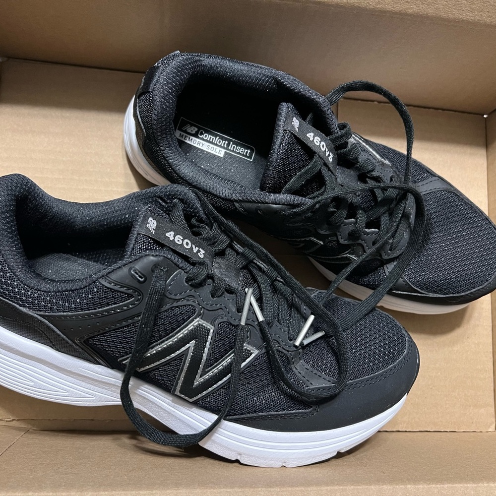 New balance like new size 9.5 women’s